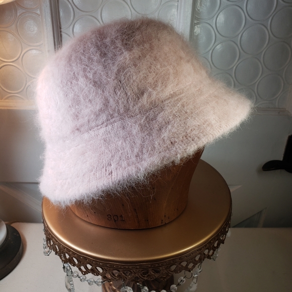 Hat, scarf and gloves set - pink - Picture 5 of 10